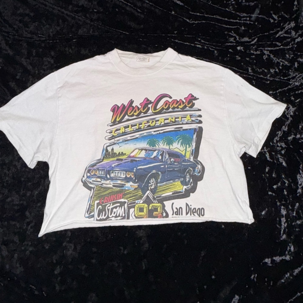 Vintage cropped Brandy Melville graphic T-shirt